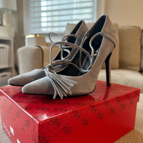 Guess Binum Gray Suede High Heels Women Size 7 - New In Box NWT Ankle Tie - Picture 2 of 14